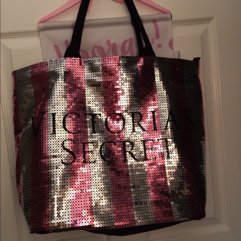 🎀Victoria’s Secret Bag🎀All sequins intact!